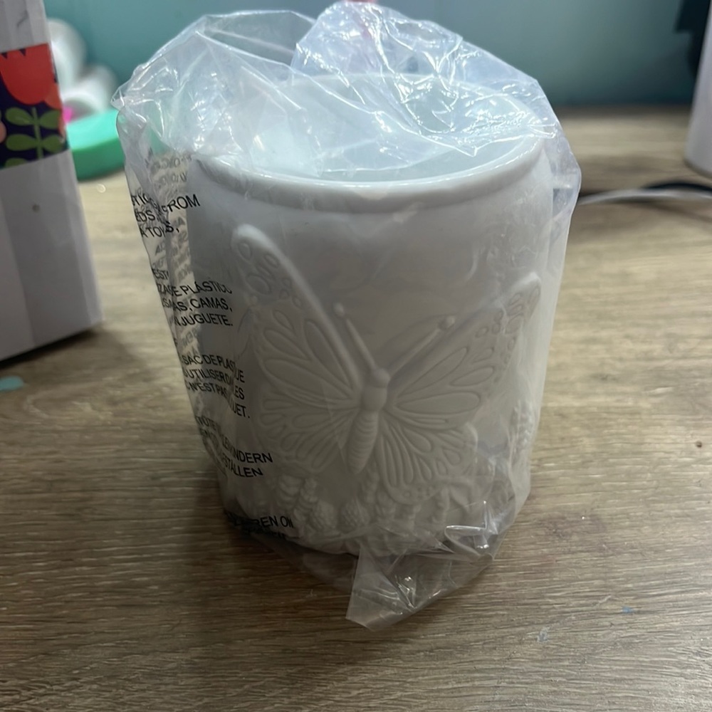 Scentsy wax warmer